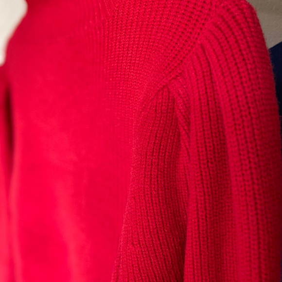 Red knit sweater with balloon arms - Picture 4 of 5